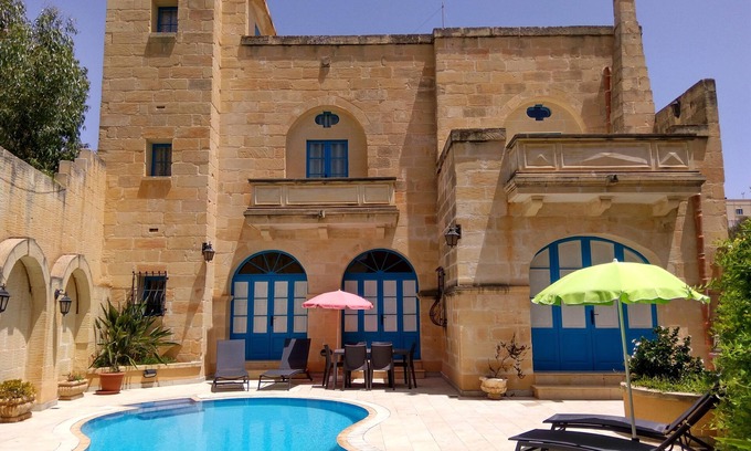 Qala Villa | Ta' Mananni -Holiday villa with own private swimming pool