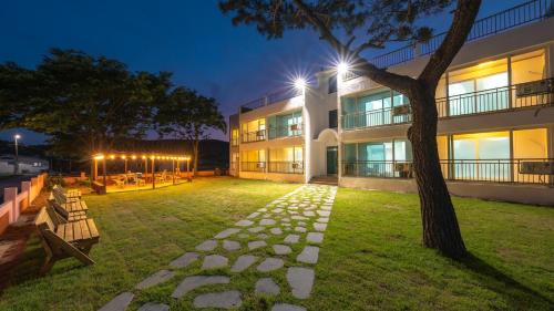 Kujanggul House | taean yeonpo haibada pension