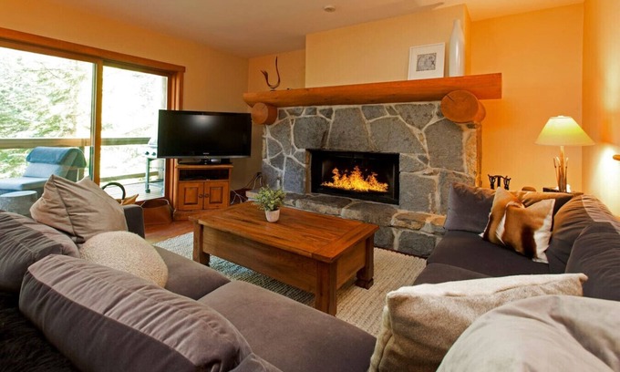 Nordic Estates Apartment | Taluswood 16 - 3BRM Home