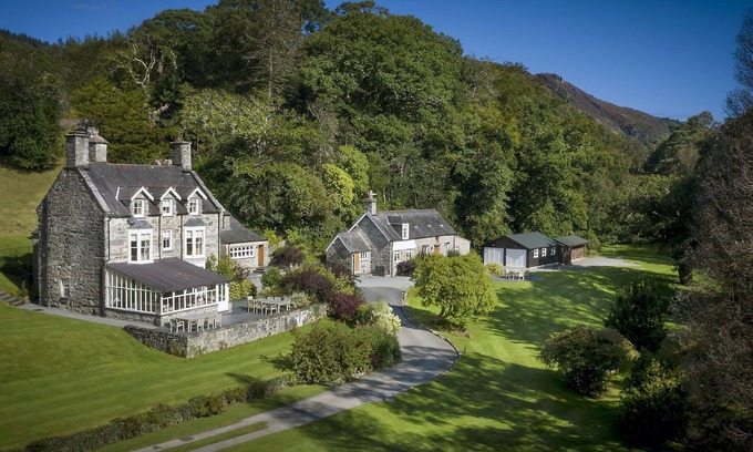 Llanelltyd Other | Tan Llan & The Coach House - sleeps 16 guests in 8 bedrooms