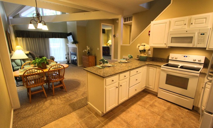 Tafton Apartment | Tanglwood Resort
