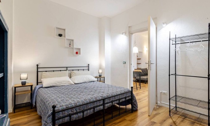Corso dei Mille - Sant'Erasmo Apartment | Tanqueroom Revolution - Old Town - 2 minutes from Central Station