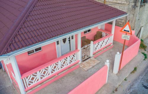 Soufriere House | Tao Cozy Cottage