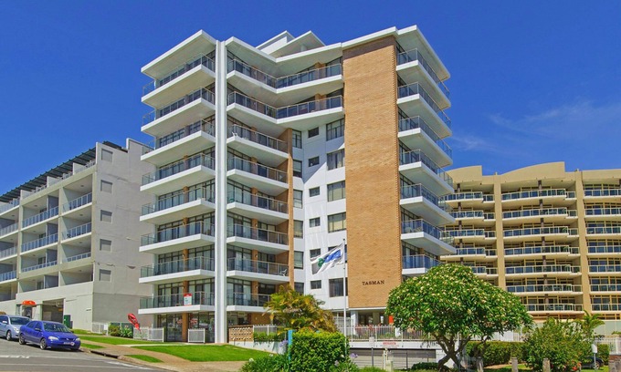Port Macquarie Apartment | Tasman Towers 9 - In The Heart Of Town With A Pool