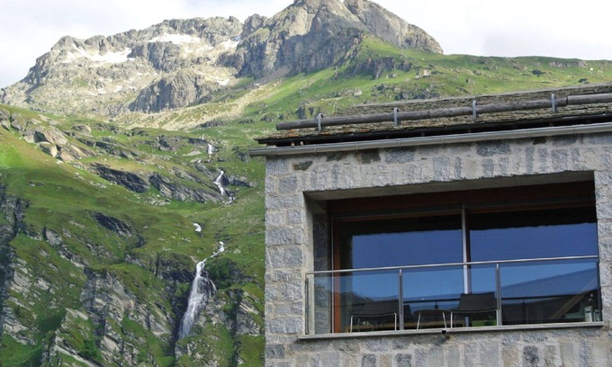 Maloja Apartment | Tasteful and luxurious apartment in the heart of the quiet Maloja