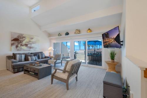 Leucadia House | Tattenham 1705