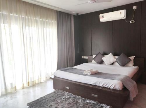 Kolkata Hotel | Tatvam Residency