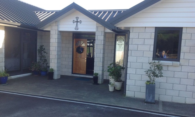 Ohauiti House | Tauranga’s Arohanui Rural Retreat