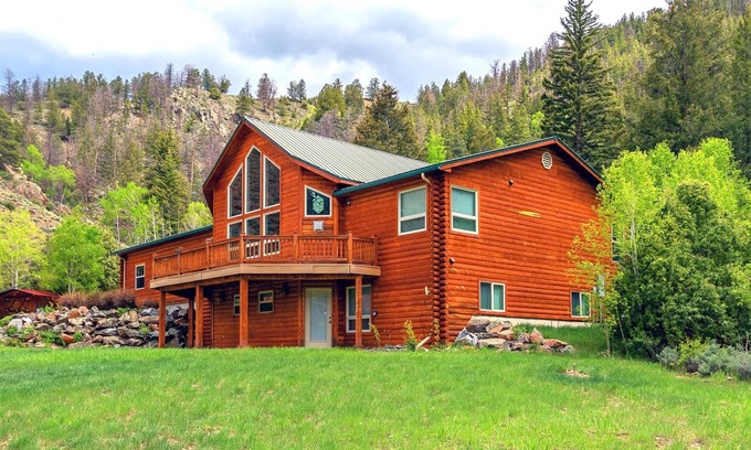 Almont House | Taylormade Getaway - Almont