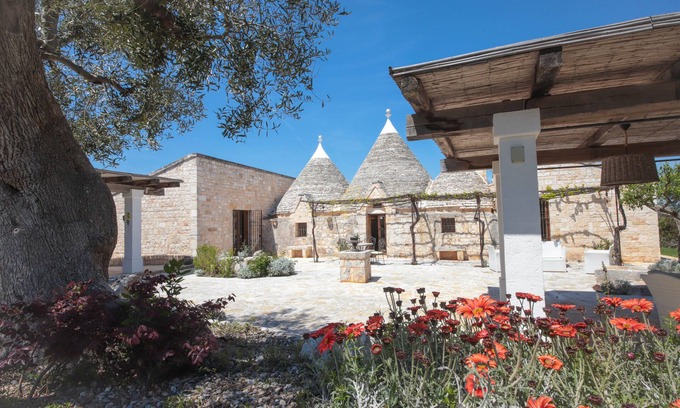 Polignano a Mare House | TD Trulli di Montaltino with Stunning Huge Pool