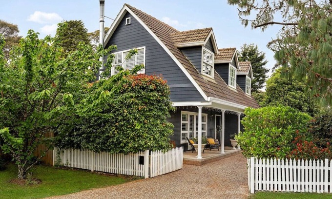 Blackheath Apartment | Te kāinga maunga - where mountain time begins