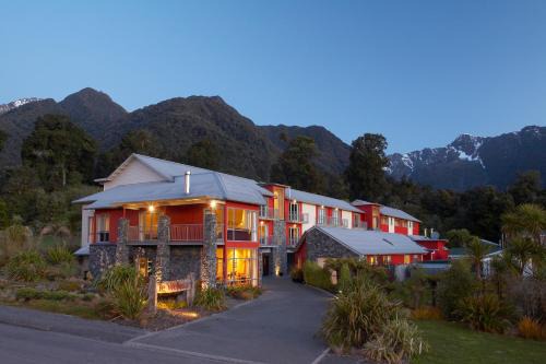 Fox Glacier Hotel | Te Weheka Boutique Hotel