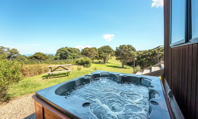 Omiha Cottage | Te Whau Retreat - The Cottage