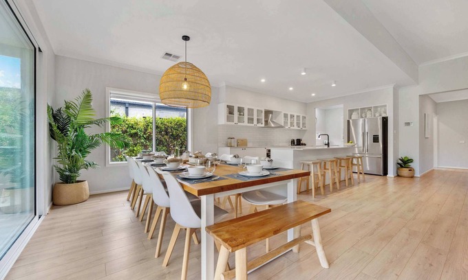 Inverloch House | Tea Tree Retreat Summ