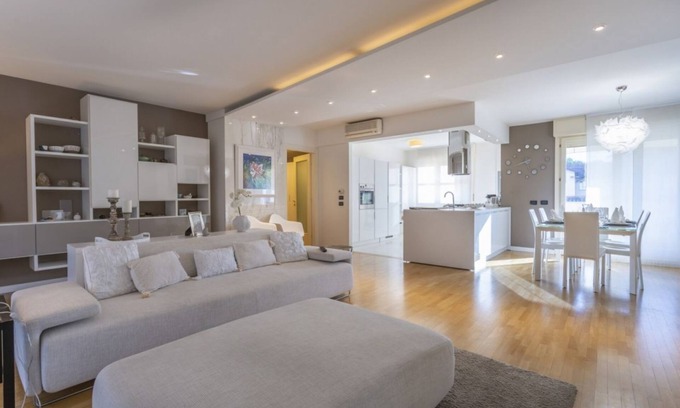 Udine Apartment | Teatro Nuovo Apartment with Free Parking