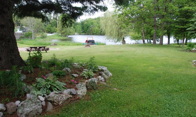 L'Amable Bed & Breakfast | Teddy Bear Bed & Breakfast