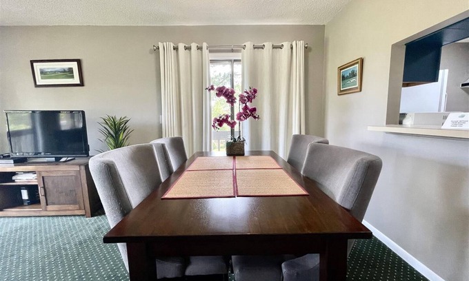 Pinehurst Condo | Tee Time Tranquility