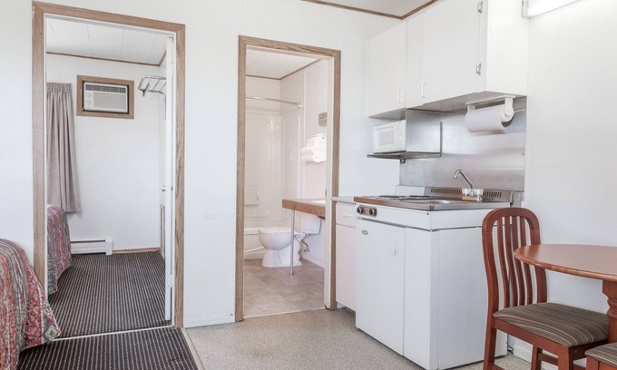 Brooks Hotel | Tel Star Motel