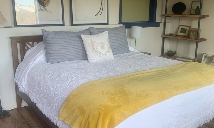 Telluride Apartment | TELLURIDE! Romantic, QUIET, SERENE w BREATHTAKING VIEWS! 12 min TO TOWN