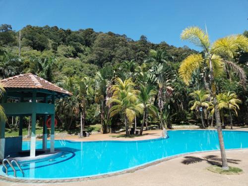 Lumut Apartment | Teluk Batik Holiday Apartment