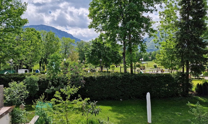 Ruhpolding Apartment | Temporary rental for 14 days to 12 months, in the center of Ruhpolding, mountain view