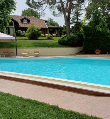 Bramairate Bed & Breakfast | Tenuta degli Angeli Rossi