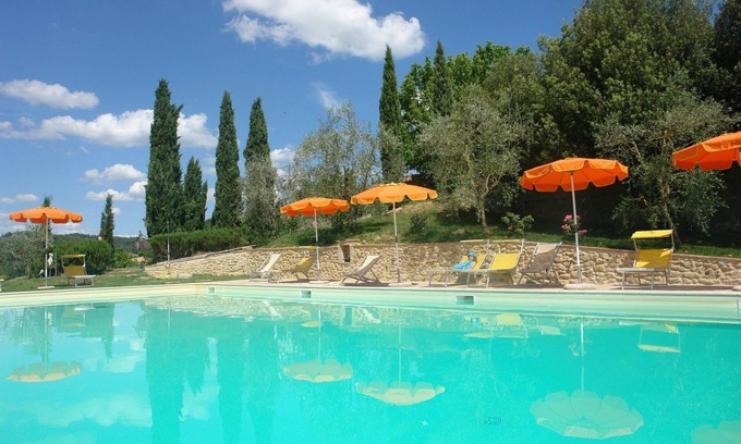 Poggibonsi Apartment | Tenuta Il Tresto - Ginestra Holiday Home