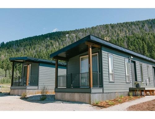 West Yellowstone Resort | Terra Nova Cabins