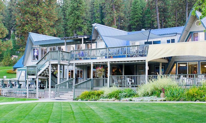 Garden Valley Hotel | Terrace Lakes Resort