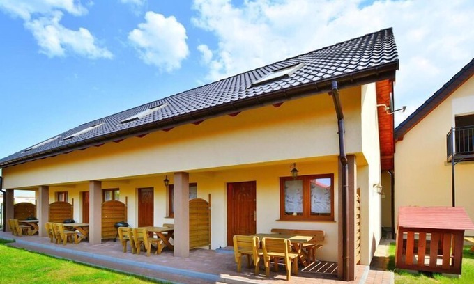 Sarbinowo House | Terraced Houses in Sarbinowo near Beach