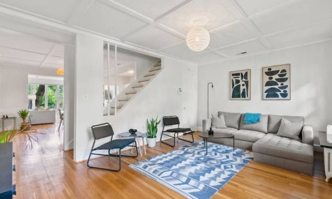 Northwest House | Terraced Townhouse Getaway in Georgetown