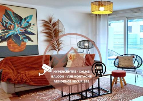 Cluses Apartment | Terracotta Home-by So'SerenityHome-balcon
