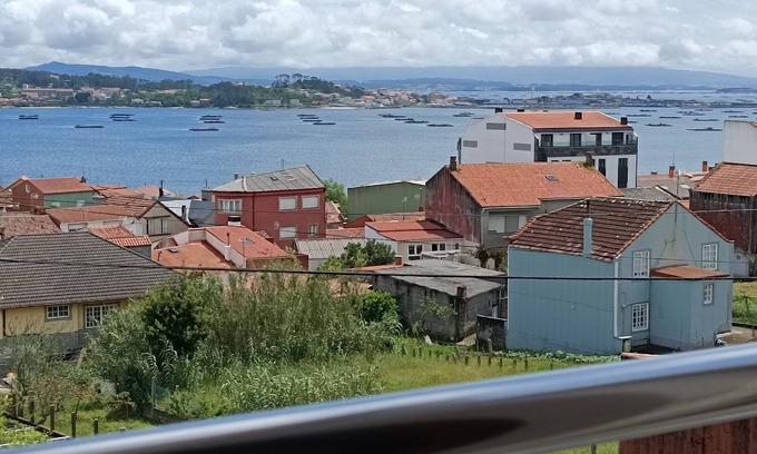 Boiro Apartment | TERRAMAR APARTMENTS overlooking the sea near the beach in the Ria de Arousa.