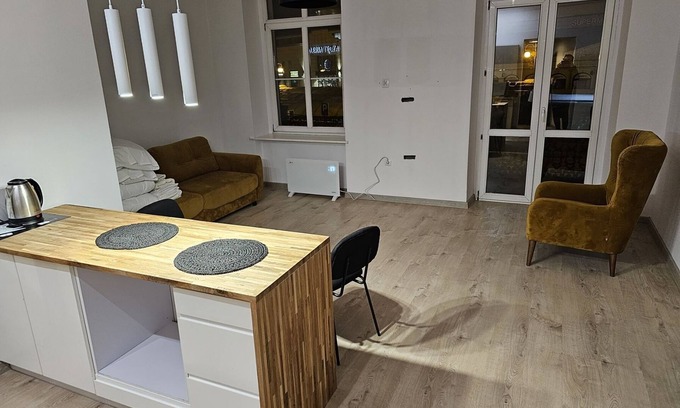 Kalisz Apartment | Terrific 2-bedroom apartment in Kalisz