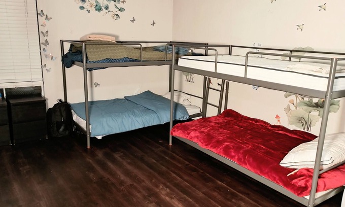 Rampart Village Apartment | Terrific 2-bedroom apartment in amazing Los Angeles with fitness room, WiFi