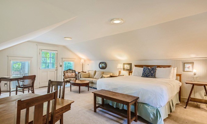 Old East Dallas House | Terrific Casita 2 : Prime Location in Vibrant Dallas