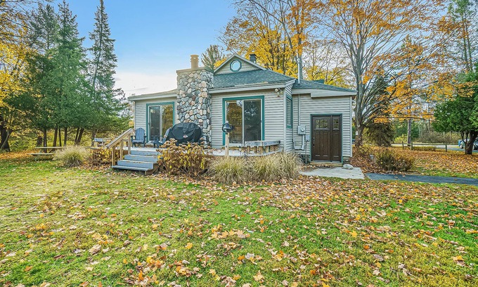 Thompsonville House | Terrific riverfront home near the slopes w/firepit, free WiFi & five-acre lot