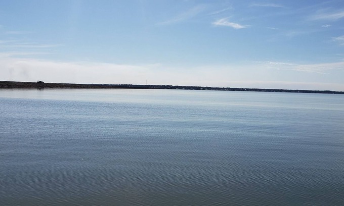 Onalaska House | Tesla's lake Escape