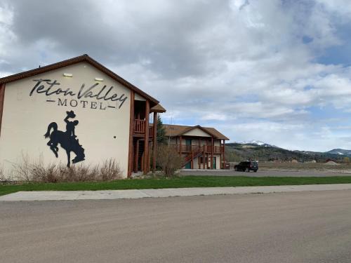 Victor Hotel | Teton Valley Motel