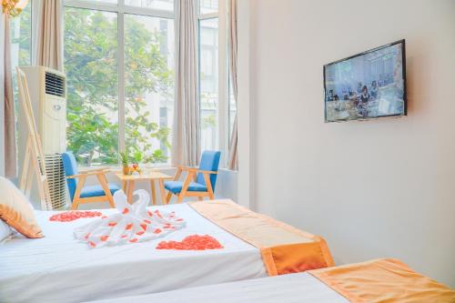 Hang Bo Hostel | Thức at 3am - Old Quarter Hanoi Lotus