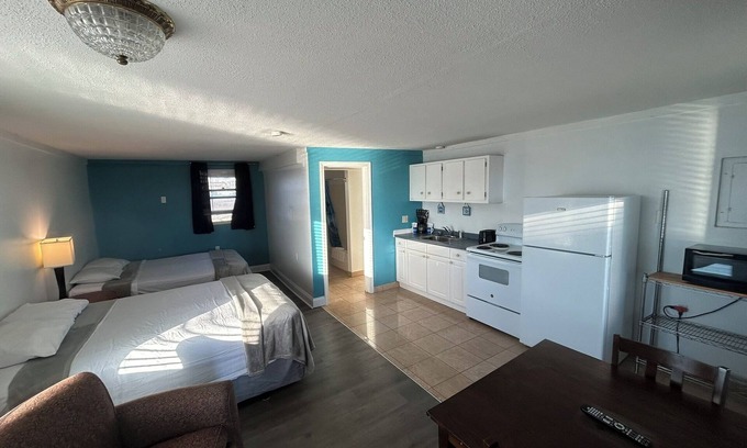 Groton Hotel | Thames Inn & Marina