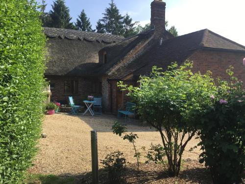 Watersfield House | Thatched Cottage