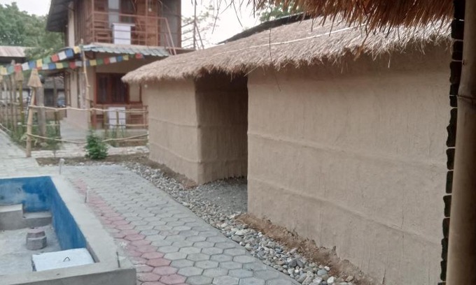 Chitwan District House | The 90's sauraha