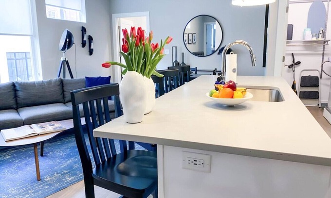 Hillsboro West End Apartment | The Adjourn: cozy condo near Vandy w/parking