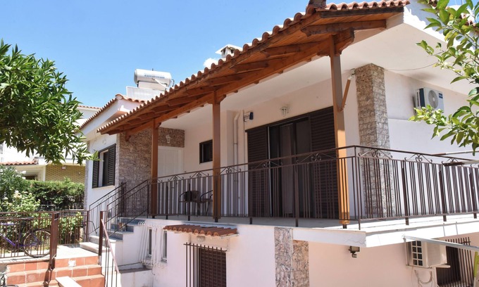 Nea Makri Apartment | "The Aegean Escape & Free Mountain Bikes – Explore Marathon!"