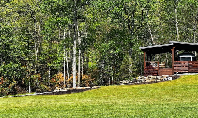 Morganton House | The Airstream at Kerith House- Dog Friendly