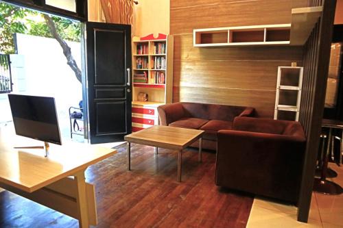 Surabaya House | The Al's By ZIRI
