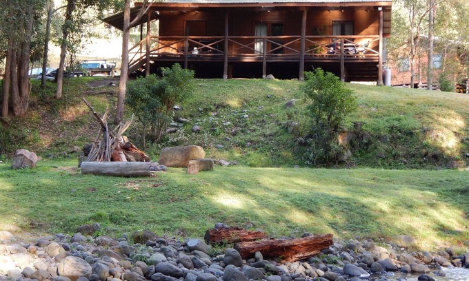 Upper Allyn Cabin | The Allyn River Cabins - "Riverside"