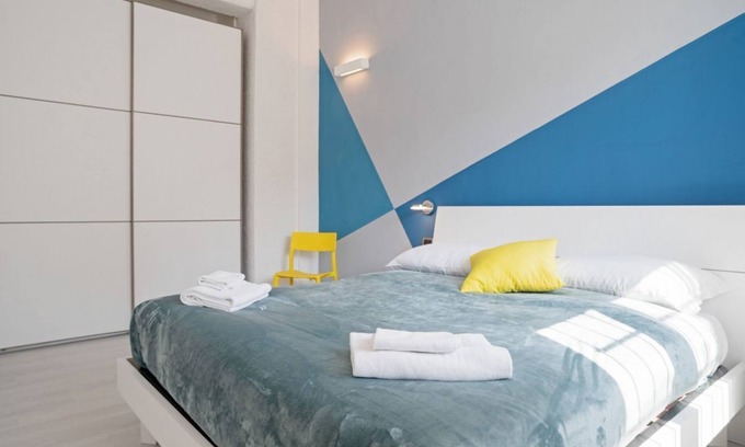 San Donato-San Vitale Apartment | The apartment is located in a quiet area, in a closed/private street overlooking the green and private gardens.It is located in a strategic position, a few steps from the historic center (the main road is located in absolute proximity to one of the acc