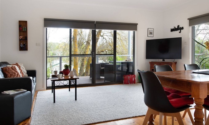 Hepburn Springs Cottage | The Apple Tree is a gem